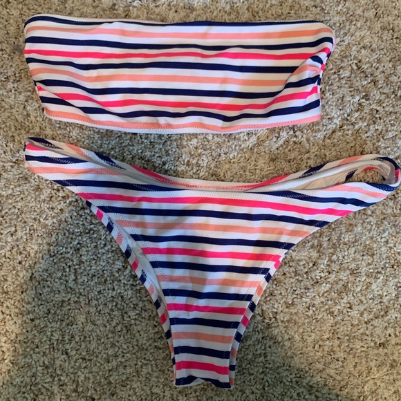 Top Shop striped bikini set! - Picture 1 of 3